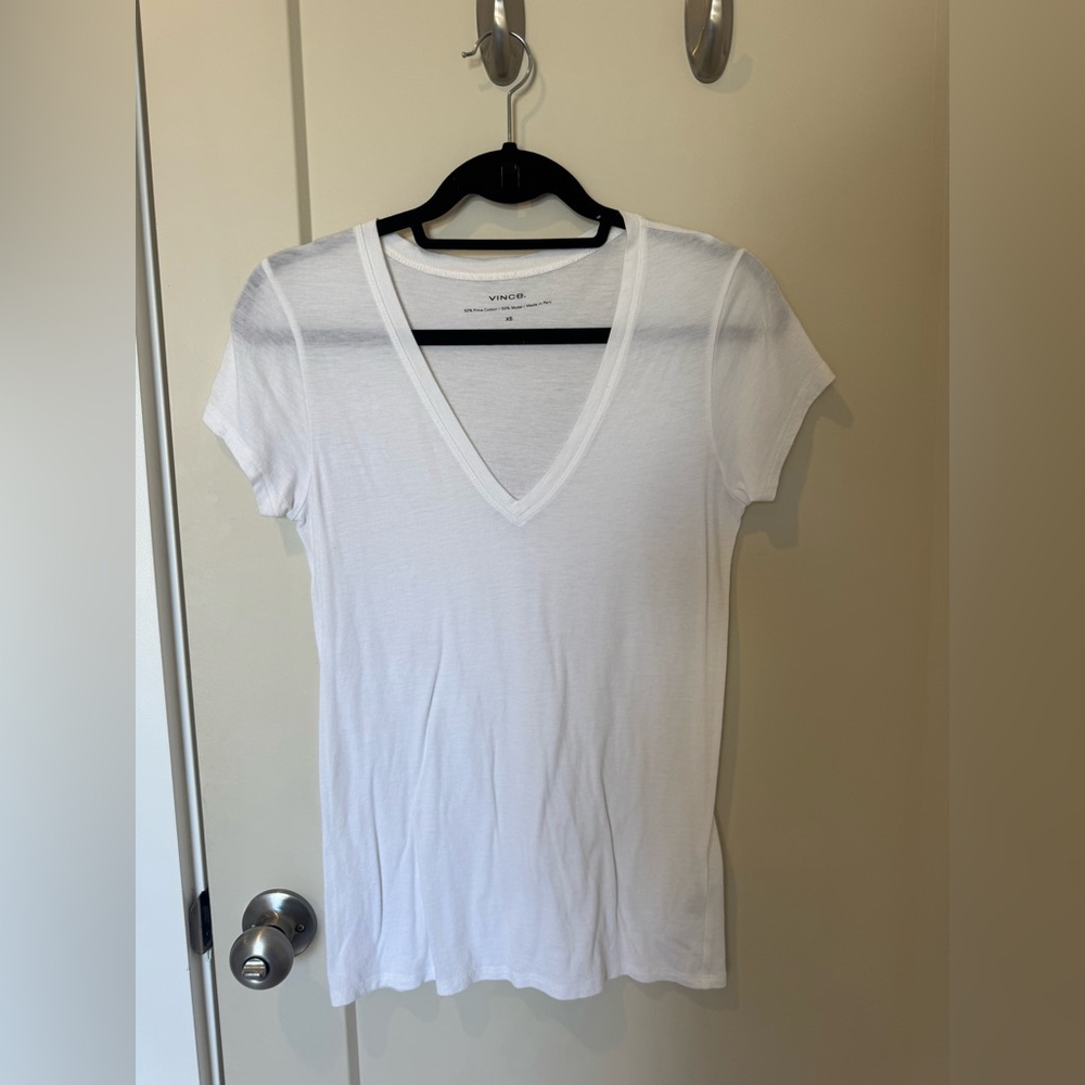 Vince Women's Classic White V-Neck Tee